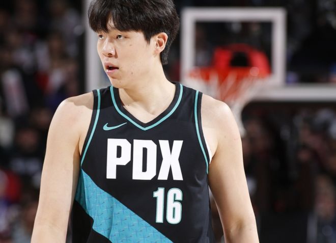 9分！楊瀚森生涯新高！中國其他球員在NBA單場最高得分是多少？