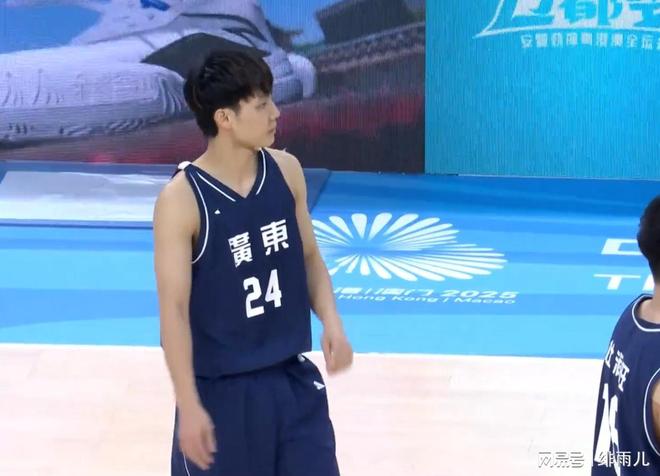 被逼賣掉薩姆納？四川隊慘遭全體成員聯名討薪，廣東迎來截胡機會