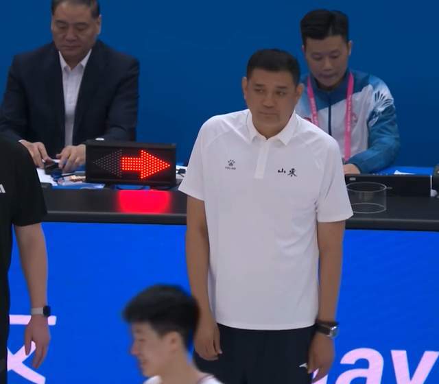 陳傢政32+6，山東13分大勝進決賽，與廣東爭金，鞏曉彬想奪冠難啊