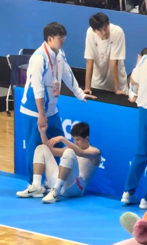 盡力！18歲李悅洲全運場均42.3分仍無緣獎牌，癱坐在地情緒沉重