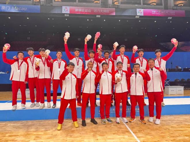 濟南籃球新力量！張博源出色發揮助力山東男籃U18隊十五運會摘銀